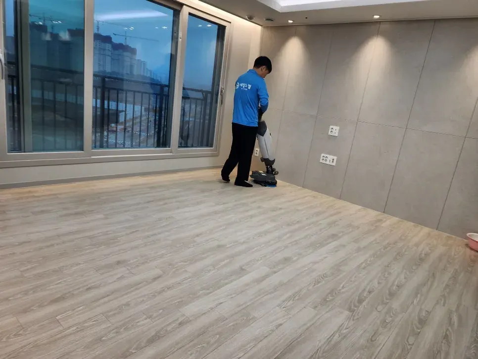 세종 욕실 물때·곰팡이 제거 후 상태